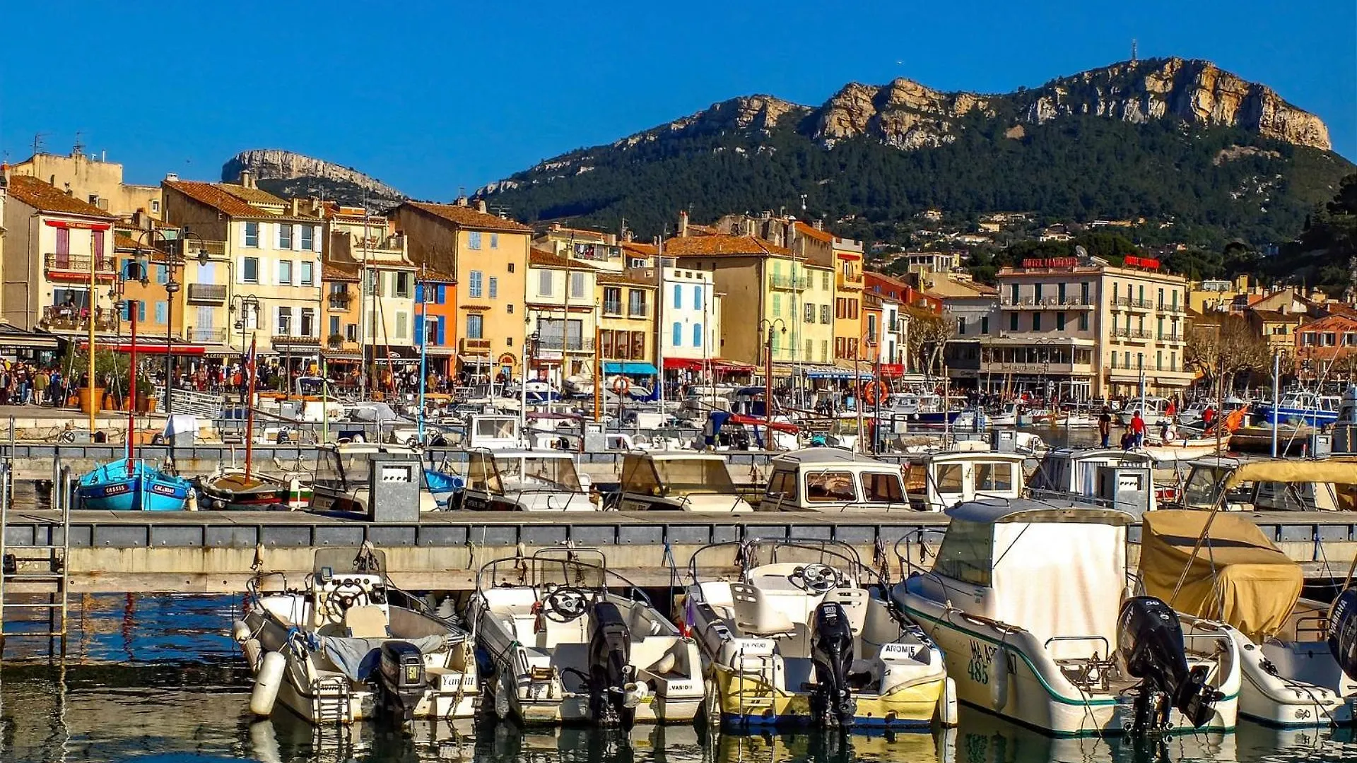 Camping Du Garlaban Aubagne 3*,