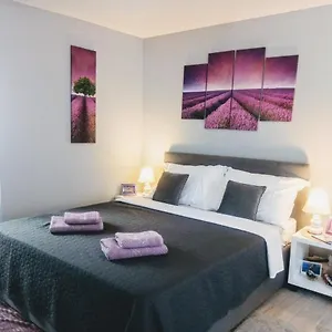 https://elly-apartments-split.splithotels.org