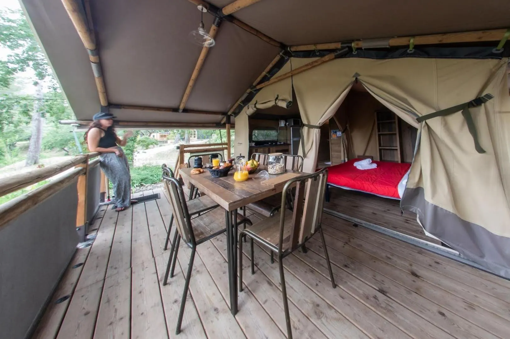 Camping Du Garlaban Aubagne Campsite