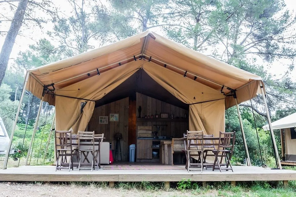 Camping Du Garlaban Aubagne 3*,  France